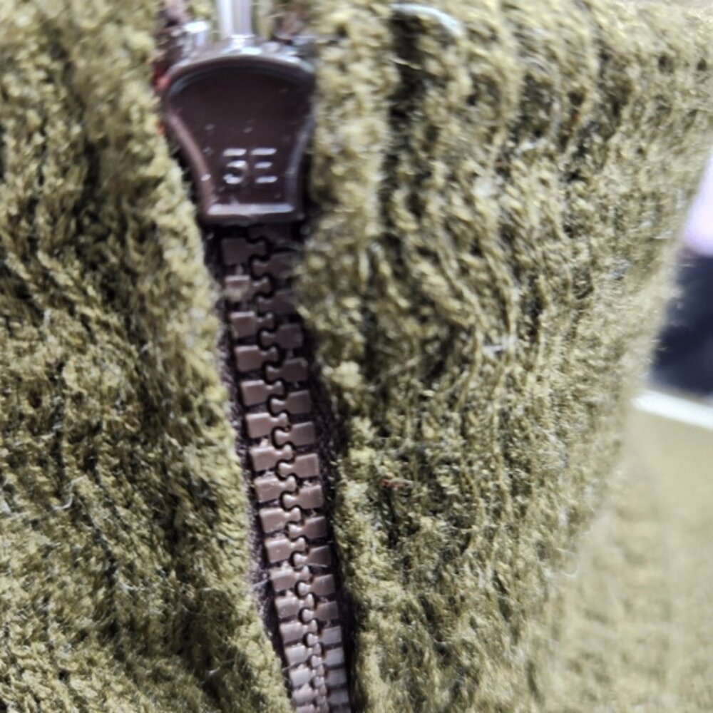 St. Laurents vintage Olive Green and Gray Men's Sweater Size medium - Picture 8 of 9